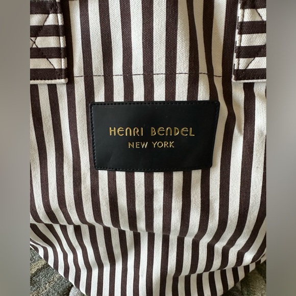 Henri Bendel Striped Weekender X-Large Tote NWOT - Picture 2 of 15